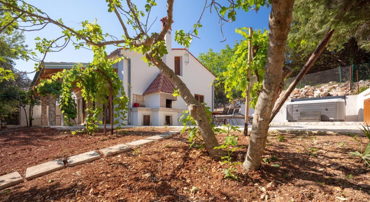 Al Pino Blue Property Premantura Dış mekan fotoğraf