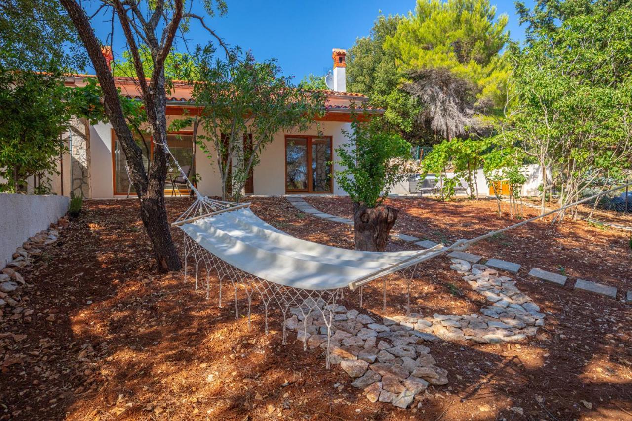 Al Pino Blue Property Premantura Dış mekan fotoğraf