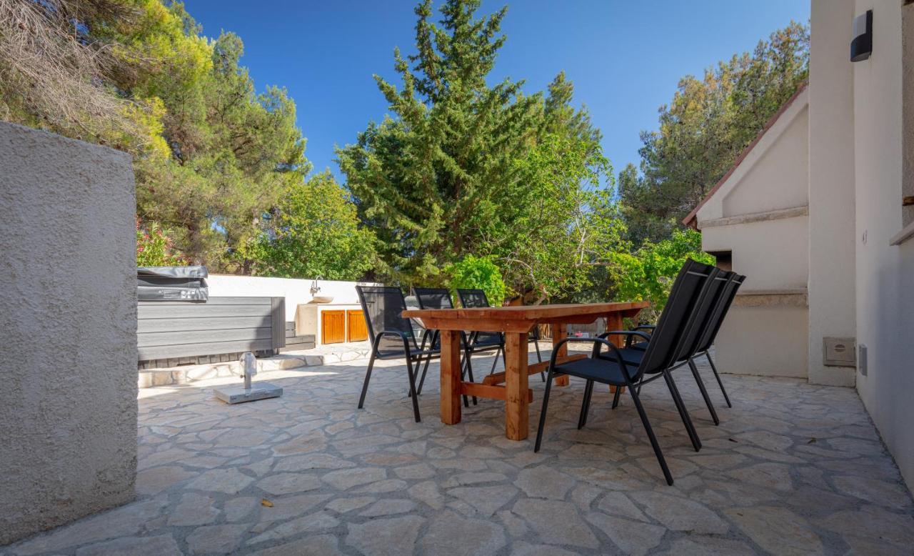 Al Pino Blue Property Premantura Dış mekan fotoğraf