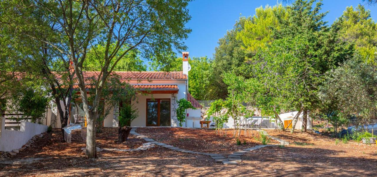 Al Pino Blue Property Premantura Dış mekan fotoğraf